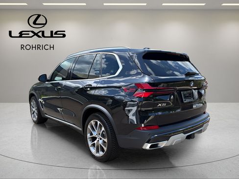 Used 2025 BMW X5 xDrive40i w/ Premium Package AWD/4WD image 8