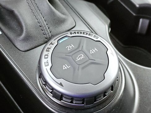 Used 2021 Ford Bronco Outer Banks image 9