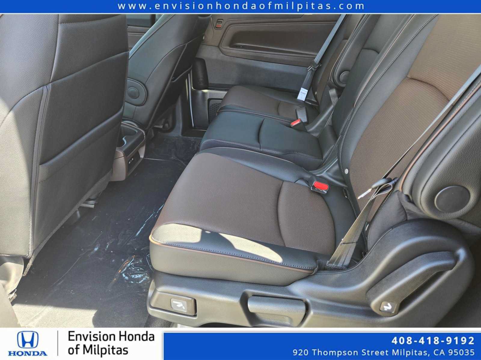 New 2026 Honda Odyssey Elite image 8