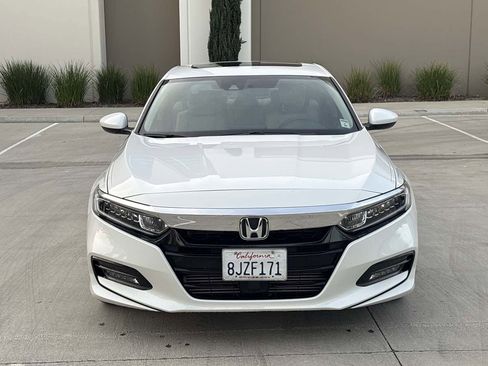 Used 2018 Honda Accord EX image 8