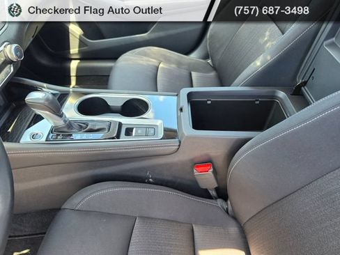 Used 2023 Nissan Altima 2.5 SV w/ SV Premium Package FWD image 24