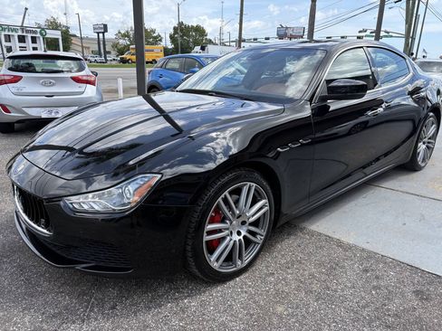 Used 2017 Maserati Ghibli RWD image 5