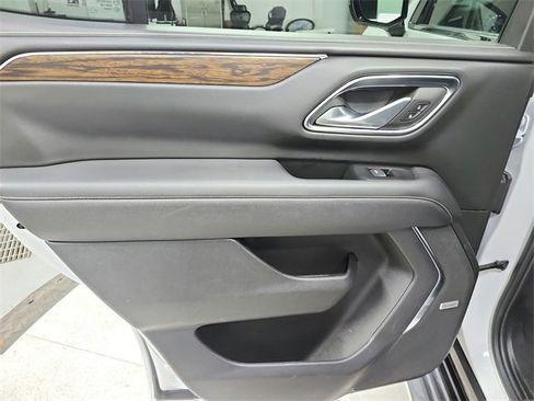 Used 2024 Chevrolet Tahoe Premier image 37