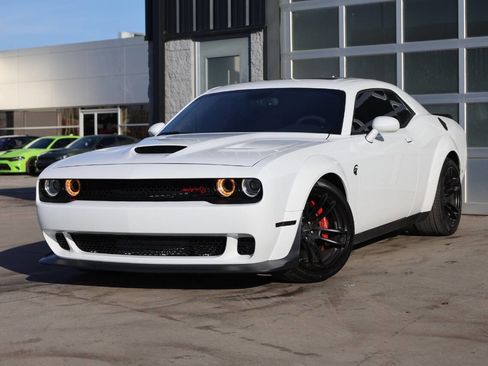 Used 2022 Dodge Challenger SRT Hellcat image 3