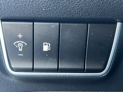 Used 2018 Kia Stinger RWD image 34