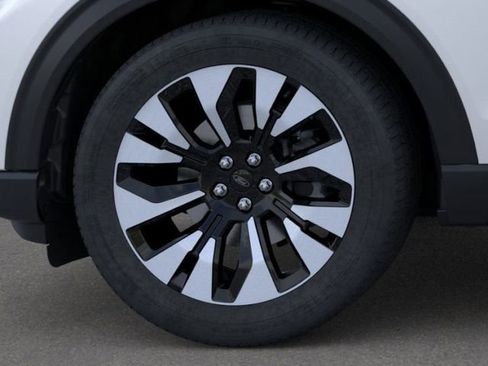 New 2026 Ford Explorer Platinum w/ LUX Leather Package image 19