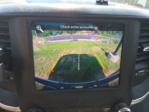 Used 2021 RAM 1500 Big Horn AWD/4WD image 6
