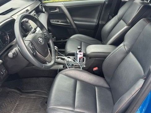 Used 2017 Toyota RAV4 SE w/ Power Special Value Package AWD/4WD image 13