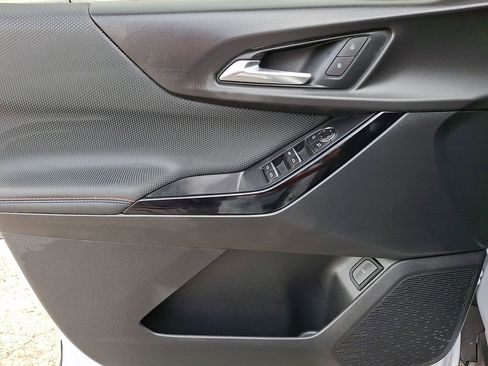 Used 2026 Chevrolet Equinox RS image 11