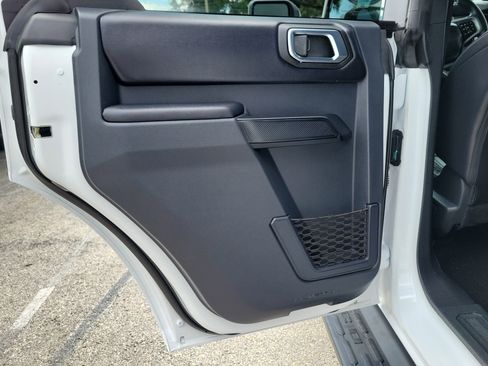 Certified 2025 Ford Bronco Outer Banks AWD/4WD image 10