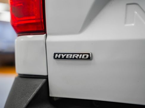 Certified 2024 Ford Maverick Lariat image 9