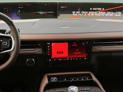 Used 2026 Lincoln Navigator Reserve image 16