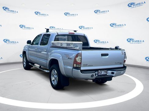 Used 2011 Toyota Tacoma PreRunner RWD image 3