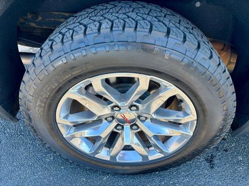 Used 2021 GMC Sierra 1500 SLT w/ SLT Premium Plus Package AWD/4WD image 30