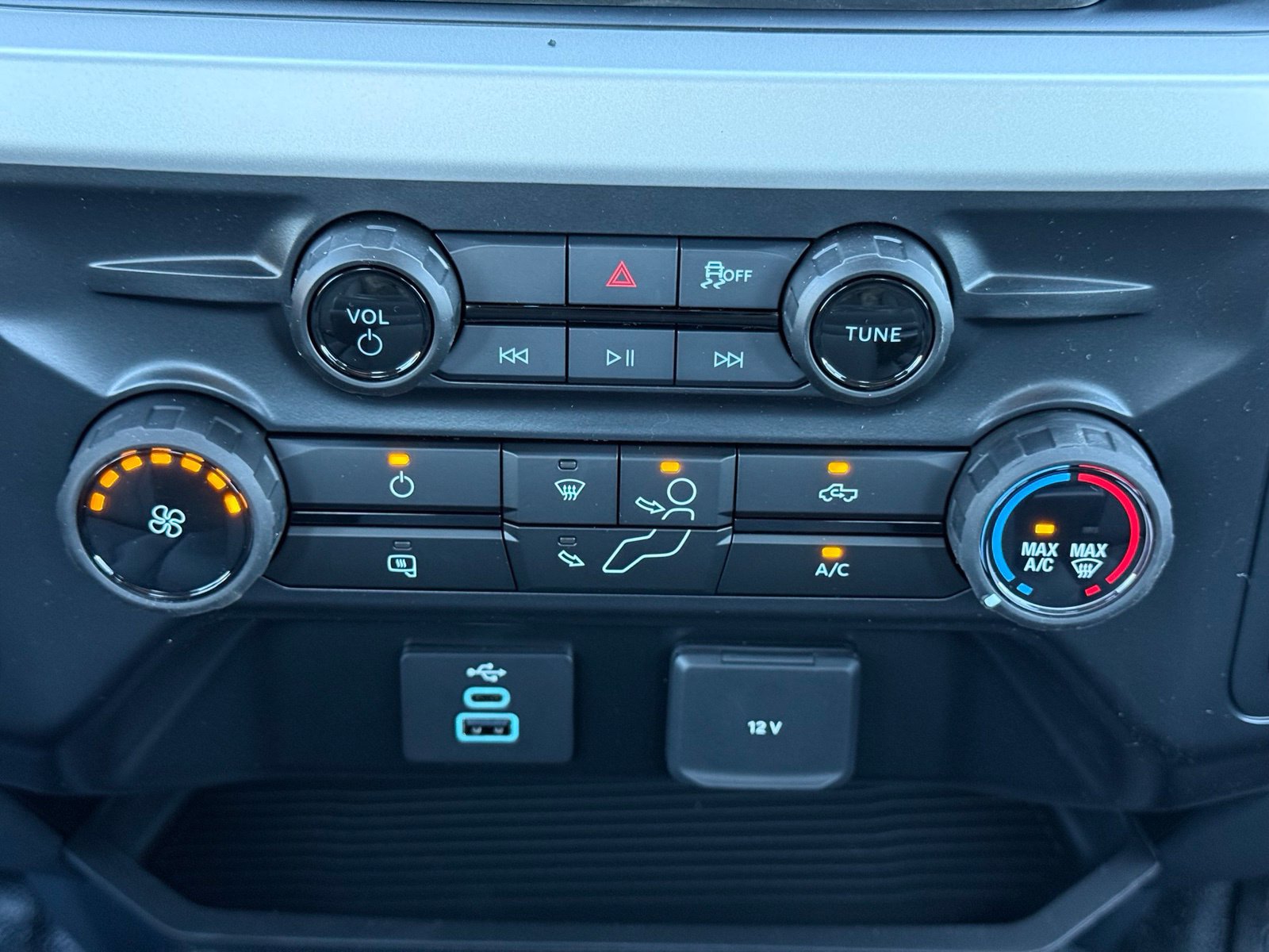 New 2027 Ford F350 XL w/ 360-Degree Camera Package AWD/4WD image 26