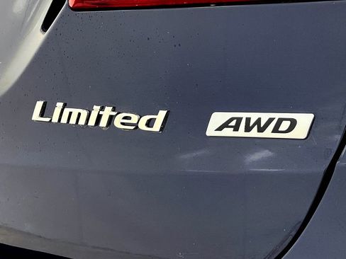 Used 2017 Hyundai Santa Fe Limited w/ Cargo Package AWD/4WD image 42