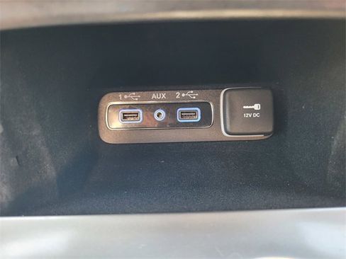 Used 2021 Jeep Grand Cherokee Laredo X image 25