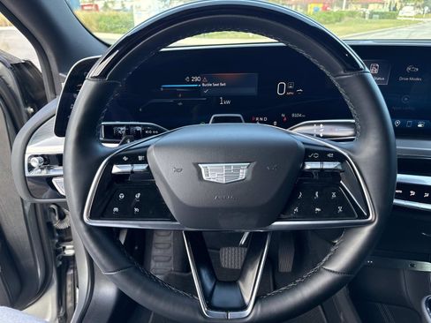 Used 2025 Cadillac Lyriq Sport image 30