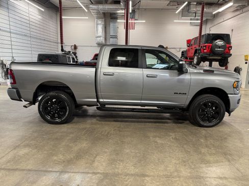 Certified 2024 RAM 2500 Big Horn w/ Night Edition AWD/4WD image 6