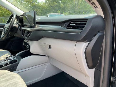 Used 2023 Ford Escape SE FWD image 30