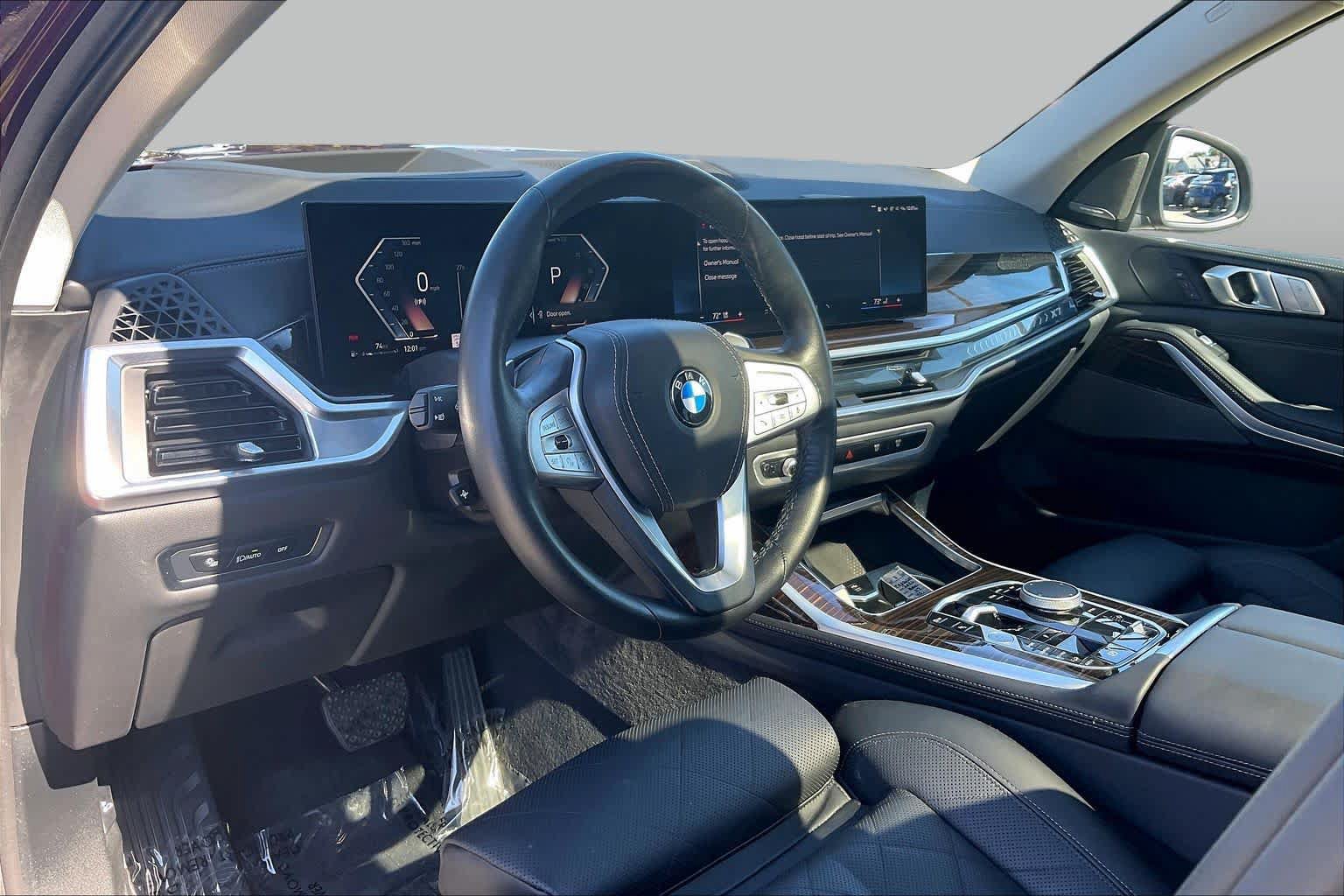 Used 2026 BMW X7 xDrive40i AWD/4WD image 17