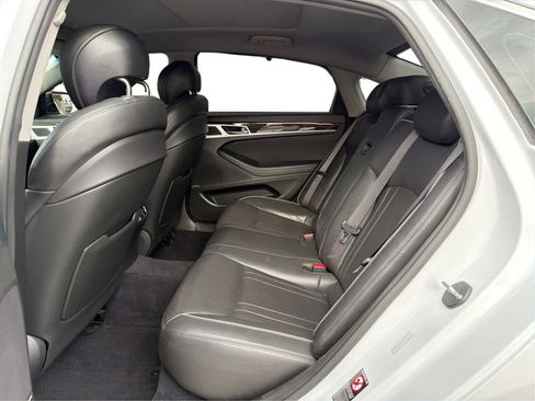 Used 2016 Hyundai Genesis 3.8 w/ Option Group 02 image 10