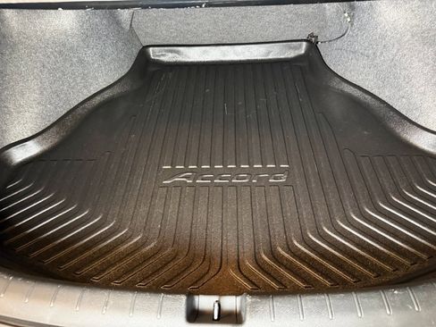 Used 2017 Honda Accord LX image 22