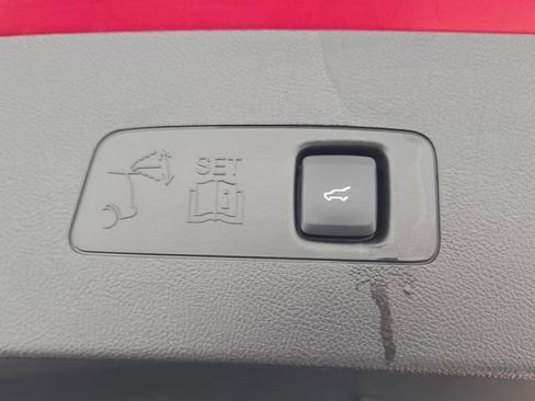 Used 2022 Lincoln Corsair AWD w/ Premium Package image 32