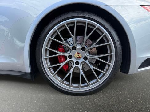 Used 2017 Porsche 911 Carrera 4S image 16