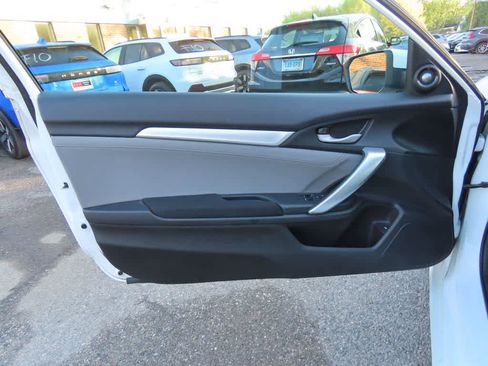 Used 2018 Honda Civic EX-T image 13