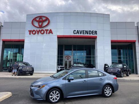 Certified 2025 Toyota Corolla LE FWD image 1