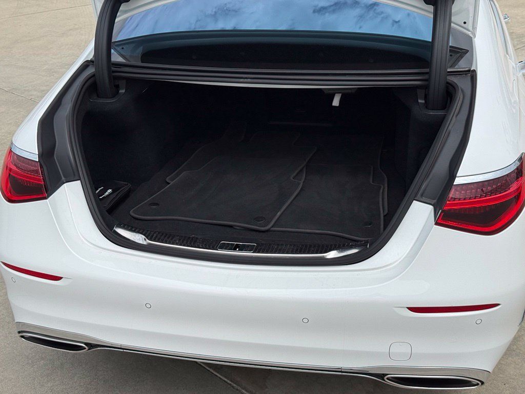 Used 2025 Mercedes-Benz S 580e 4MATIC Sedan image 22