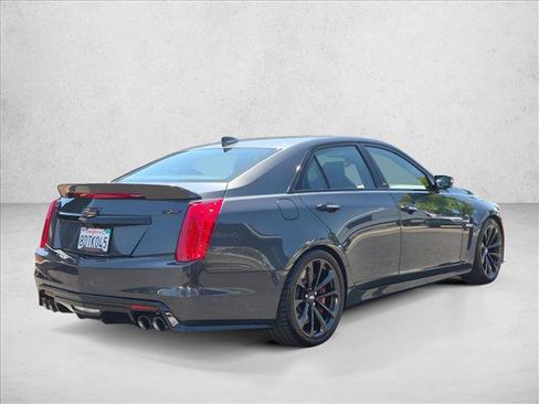 Used 2018 Cadillac CTS V w/ Luxury Package RWD image 5