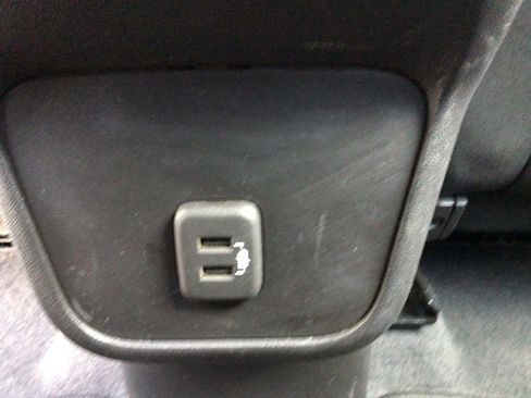 Used 2024 Chevrolet Equinox LS image 17