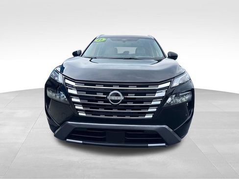 Used 2025 Nissan Rogue SL w/ SL Premium Package FWD image 9