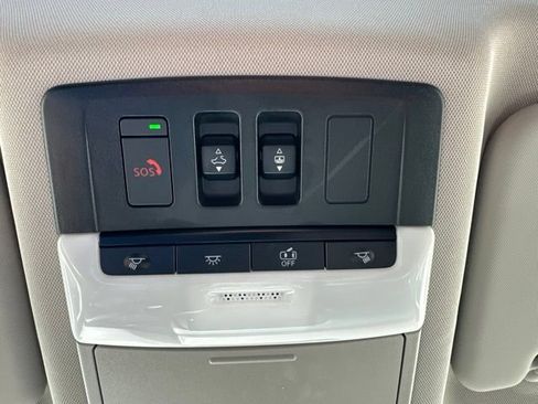 Certified 2023 Nissan Rogue SV w/ SV Premium B Package AWD/4WD image 28