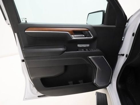 Used 2023 GMC Sierra 1500 Denali image 8