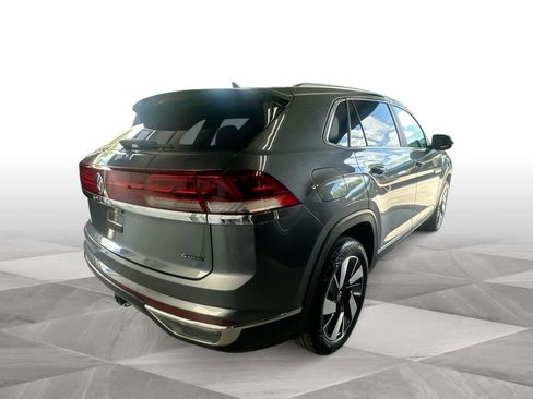 Used 2025 Volkswagen Atlas Cross Sport SEL AWD/4WD image 8