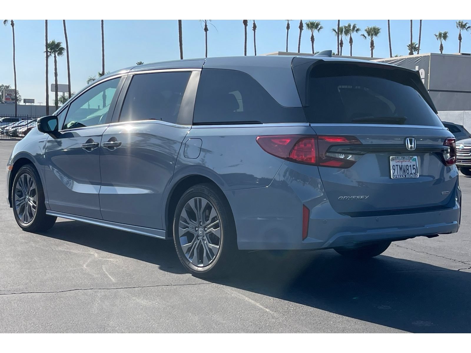 Certified 2025 Honda Odyssey Touring image 3