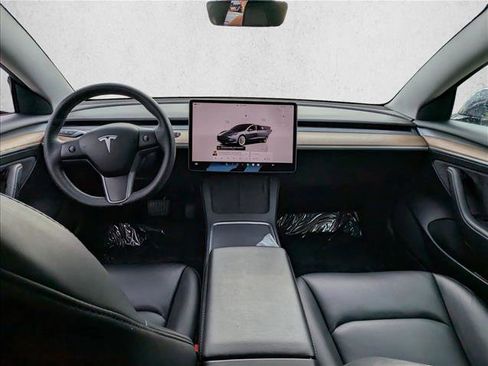Used 2022 Tesla Model 3 image 13