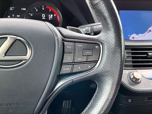 Used 2018 Lexus LS 500 F Sport w/ Accessory Package (Z2) image 24