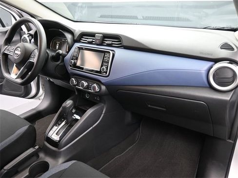 Certified 2023 Nissan Versa SV image 27