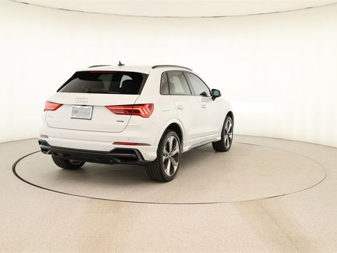 Certified 2022 Audi Q3 2.0T Premium Plus image 6