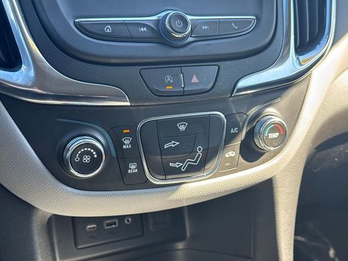 Used 2024 Chevrolet Equinox LS w/ LS Convenience Package image 25