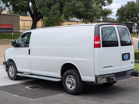 Used 2024 GMC Savana 2500 w/ Driver Convenience Package RWD image 7