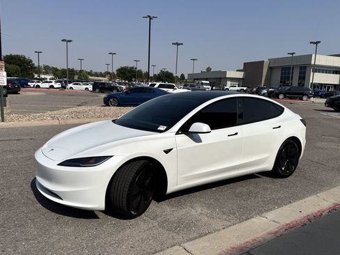 Used 2025 Tesla Model 3 Long Range AWD/4WD image 4