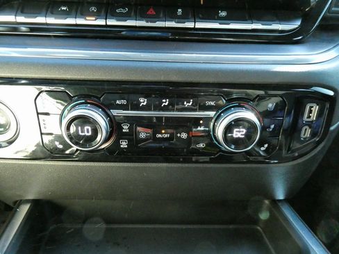 Certified 2023 GMC Sierra 1500 SLT w/ SLT Premium Package image 24