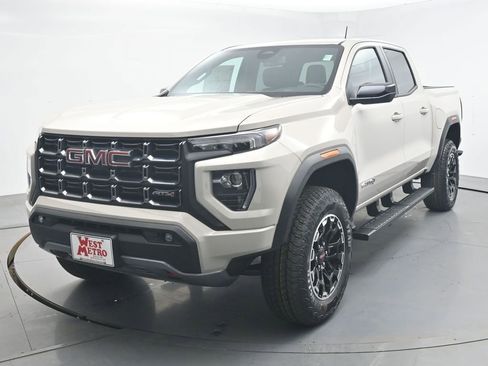 New 2026 GMC Canyon AT4 image 2