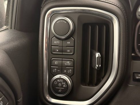 Used 2019 GMC Sierra 1500 Denali w/ Denali Ultimate Package AWD/4WD image 26