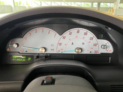 Used 2002 Ford Thunderbird RWD image 15
